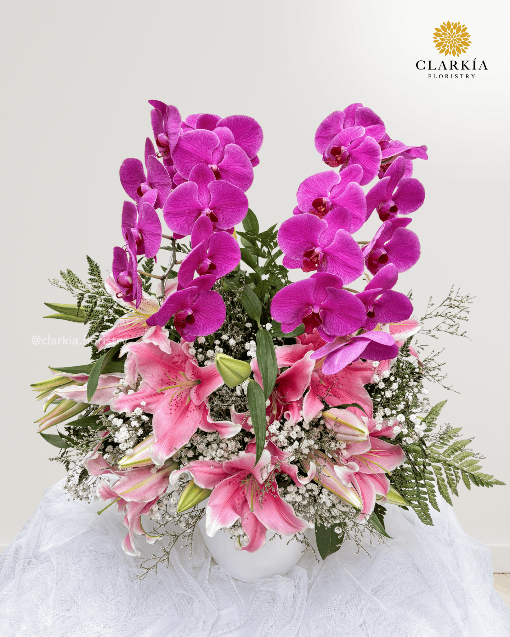 2,5 jt Fresh Orchid Lily Mix Vase - Image 1