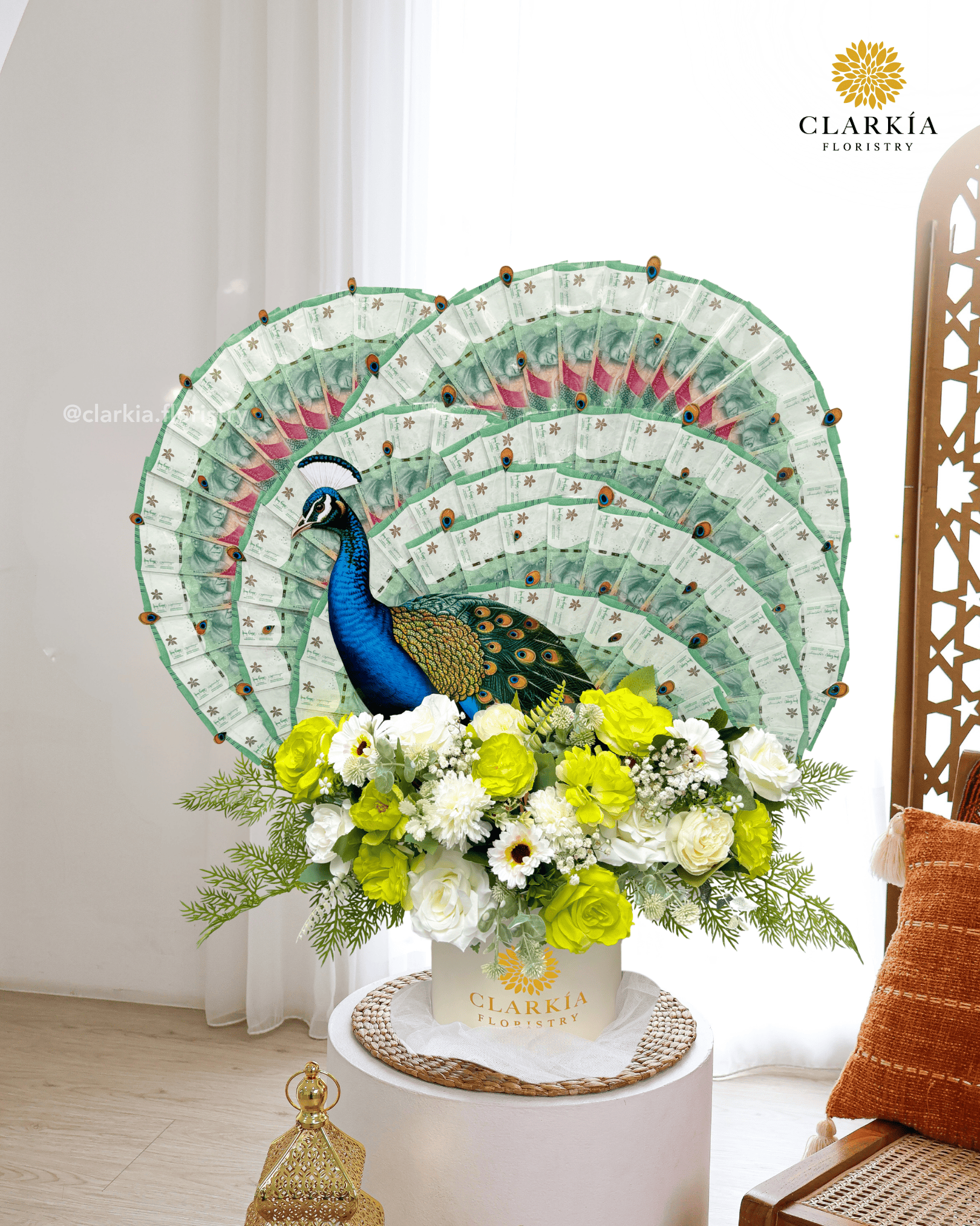 451 Peacock Box 100 Lembar (20K) - Image 1