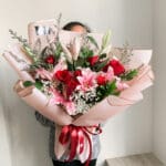 5 Lily + 10 Roses