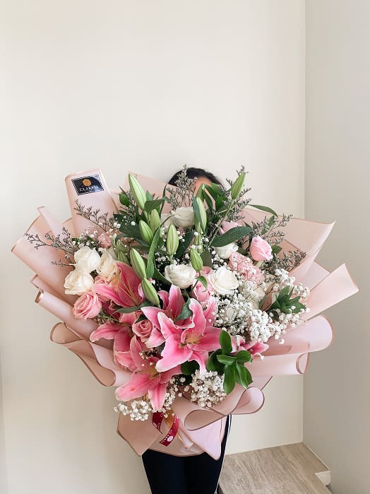 Caroline 900k 5 Lily + 20 Rose Pink White - Image 1